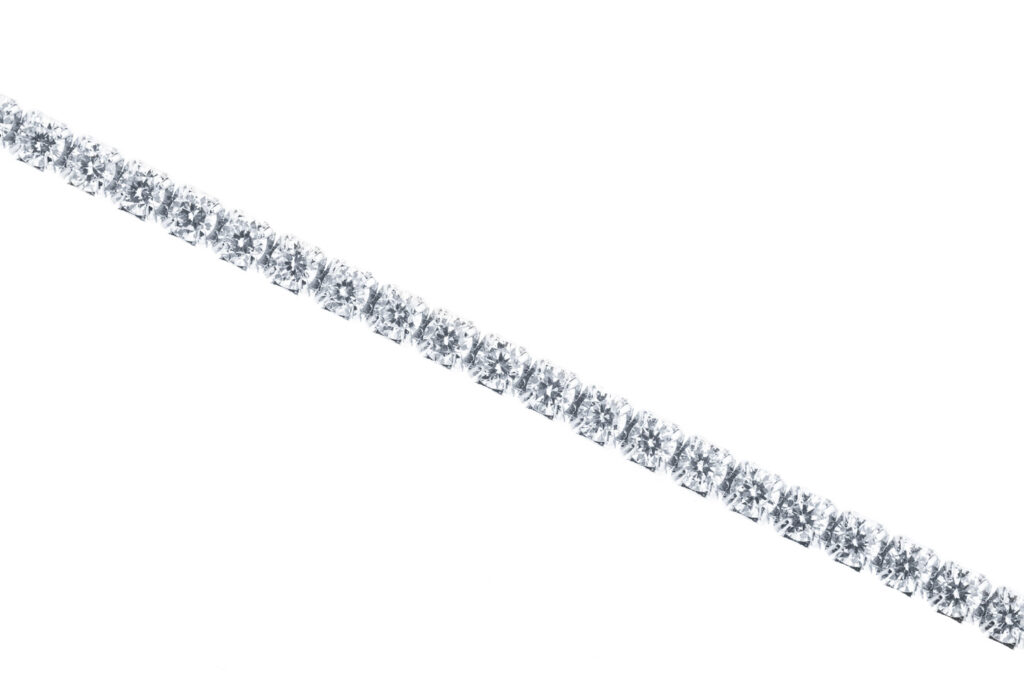 Bransoletka srebrna z cyrkoniami Classy