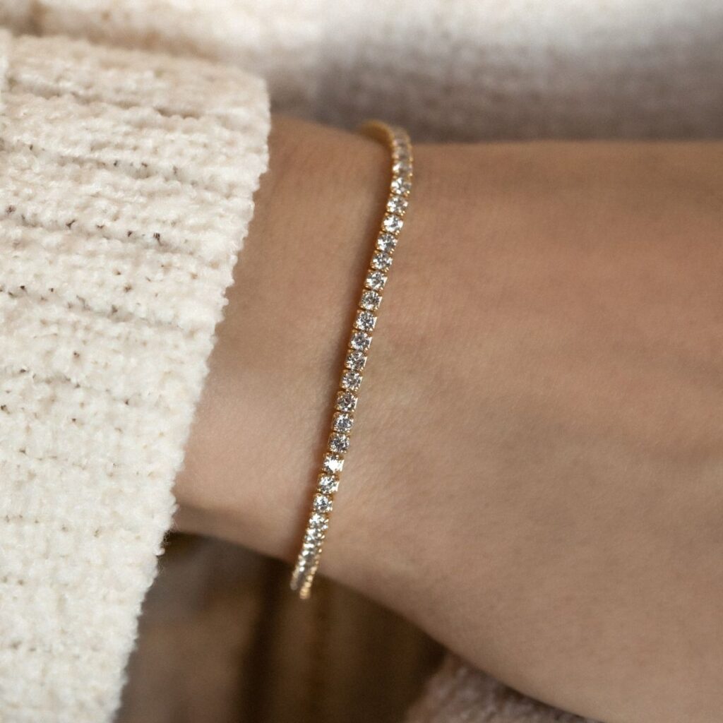 Bransoletka pozłacana z cyrkoniami na całej długości Charlotte