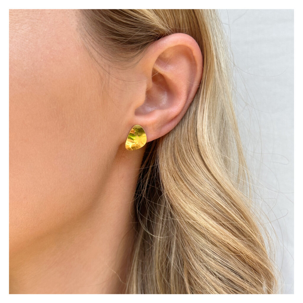 Kolczyki pozłacane gładkie na zatyczkę Gigi