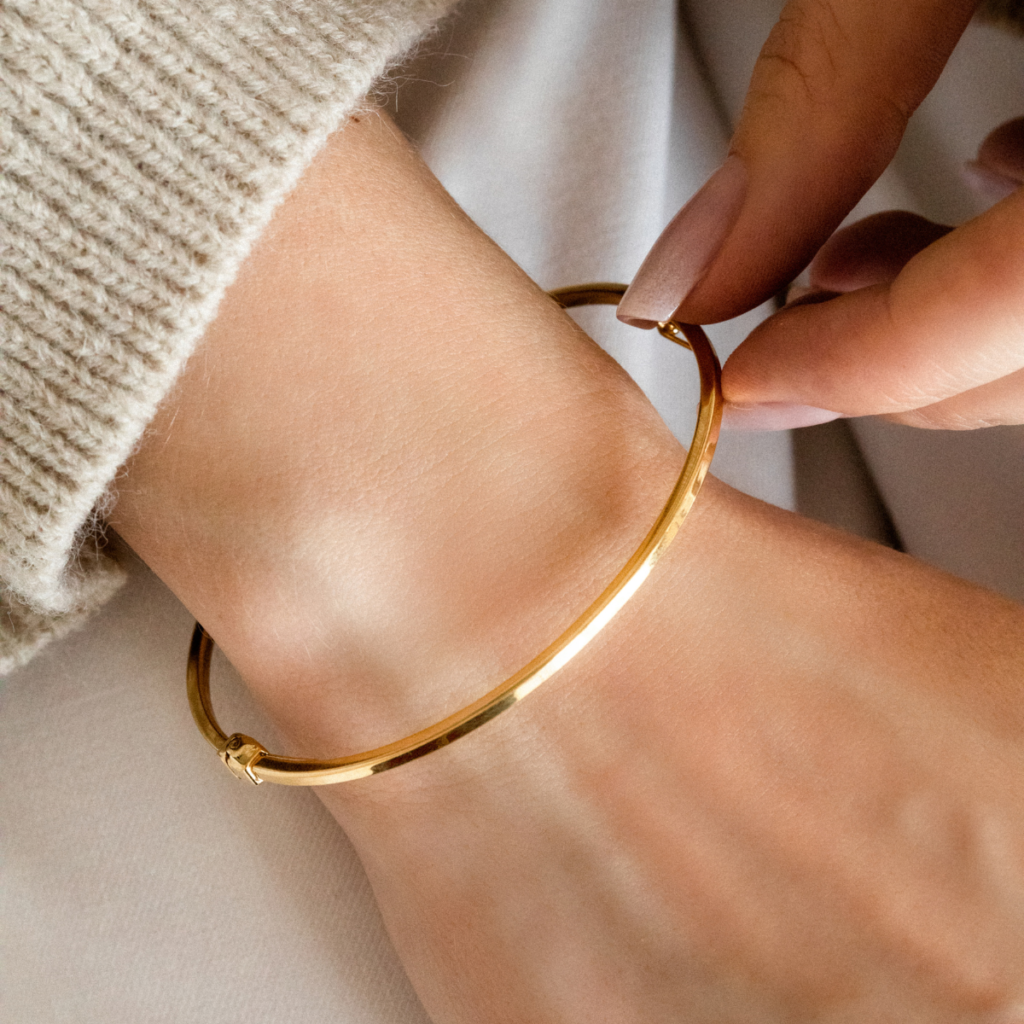 Bransoletka pozłacana bangle sztywna Stella