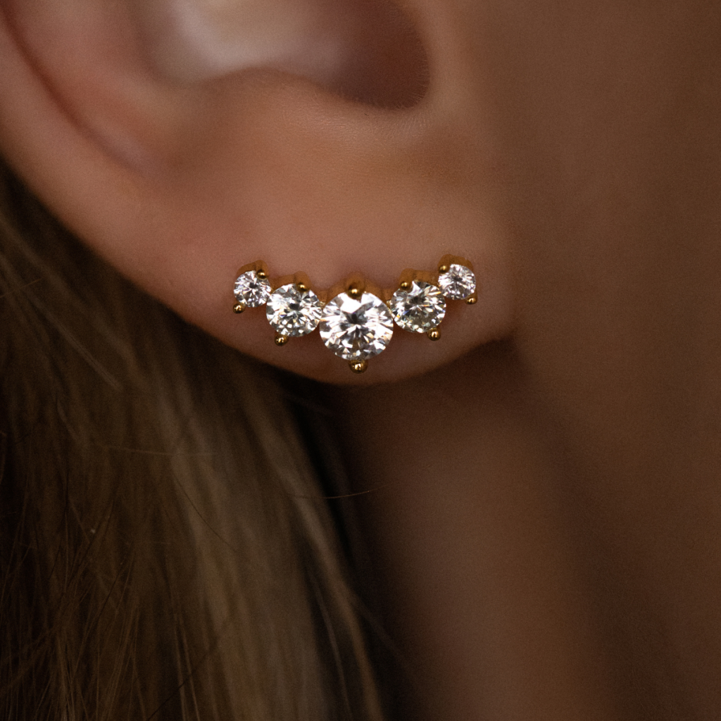 Kolczyki pozłacane na zatyczkę moissanitem Moiss