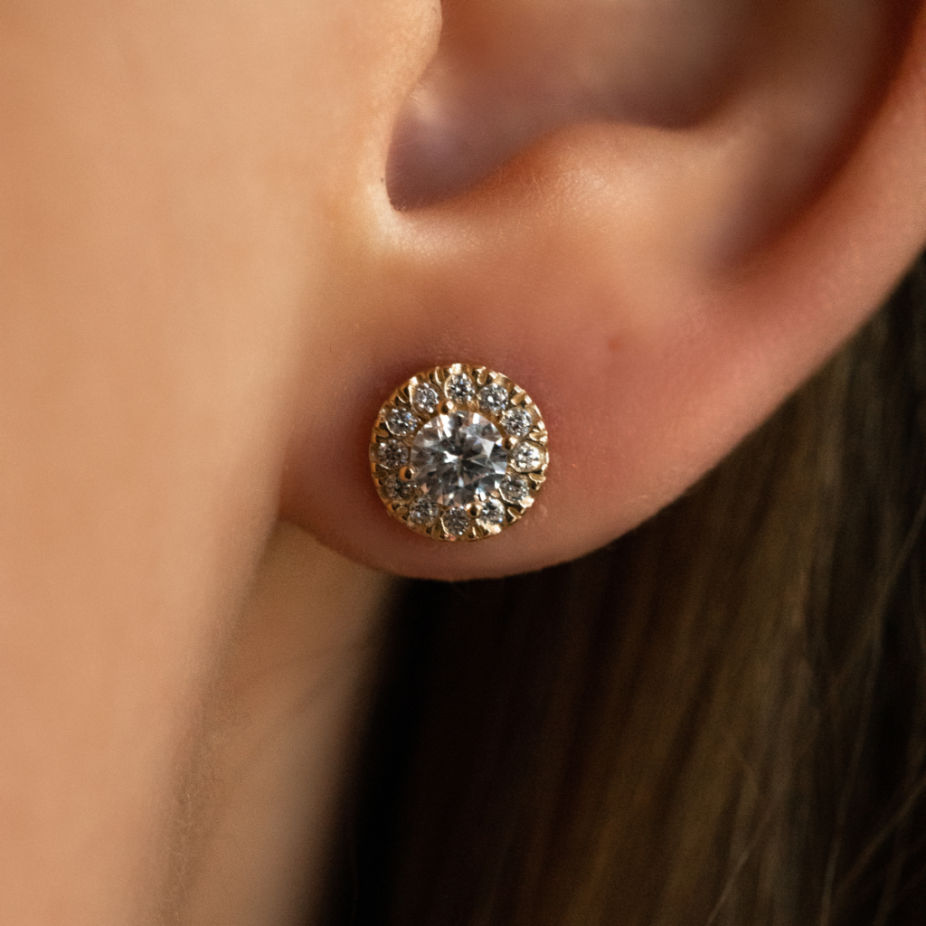 Komplet biżuterii pozłacanej kolczyki i naszyjnik z cyrkoniami Little Sami