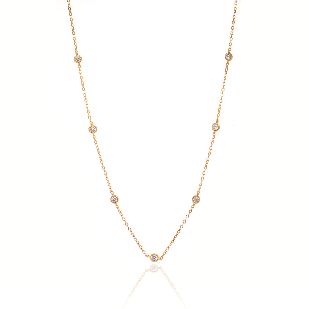 Naszyjnik pozłacany ozdobiony na całości kryształem górskim Crystals