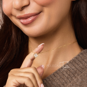 Naszyjnik pozłacany z białą koniczyną marokańską Maroko White