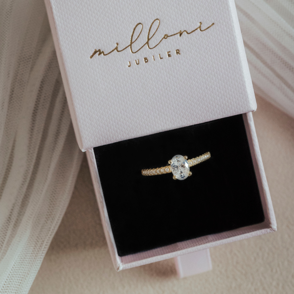 Pierścionek pozłacany bogato zdobiony cyrkoniami Selena