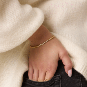 Bransoletka pozłacana cyrkoniami w kształcie drobnych kwiatków Estelle