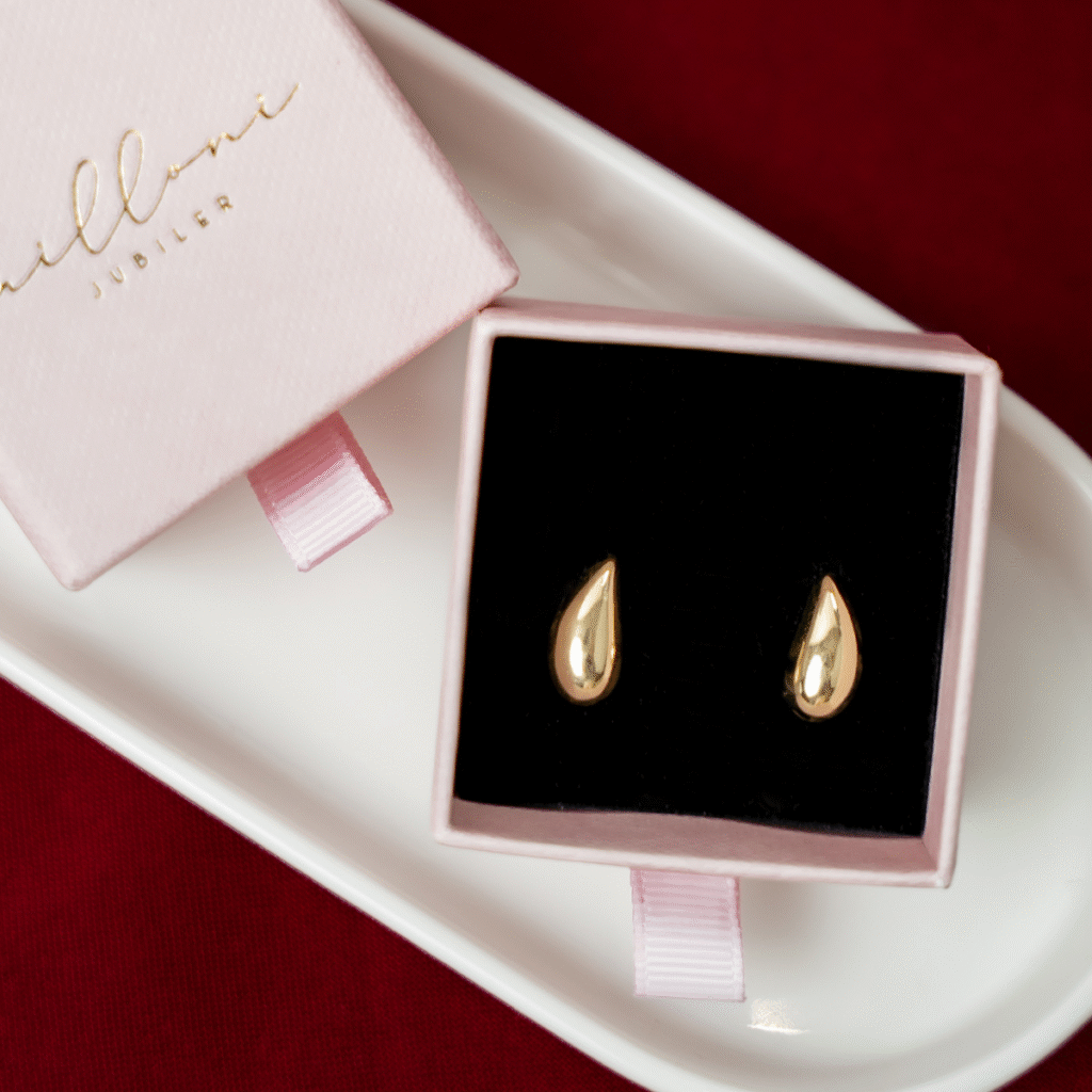 Kolczyki pozłacane na zatyczkę gładkie krople Harmony