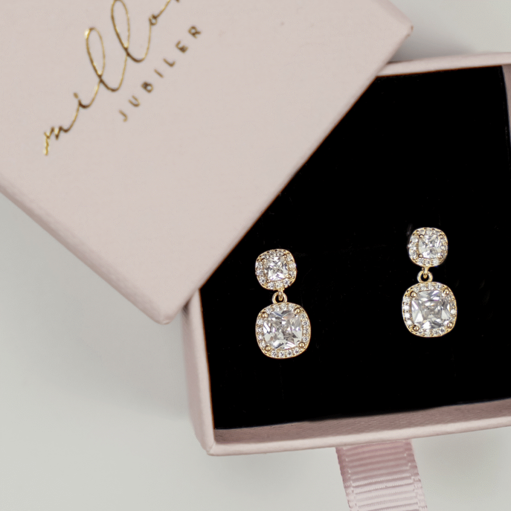 Kolczyki pozłacane na zatyczkę wiszące z cyrkoniami Soleil