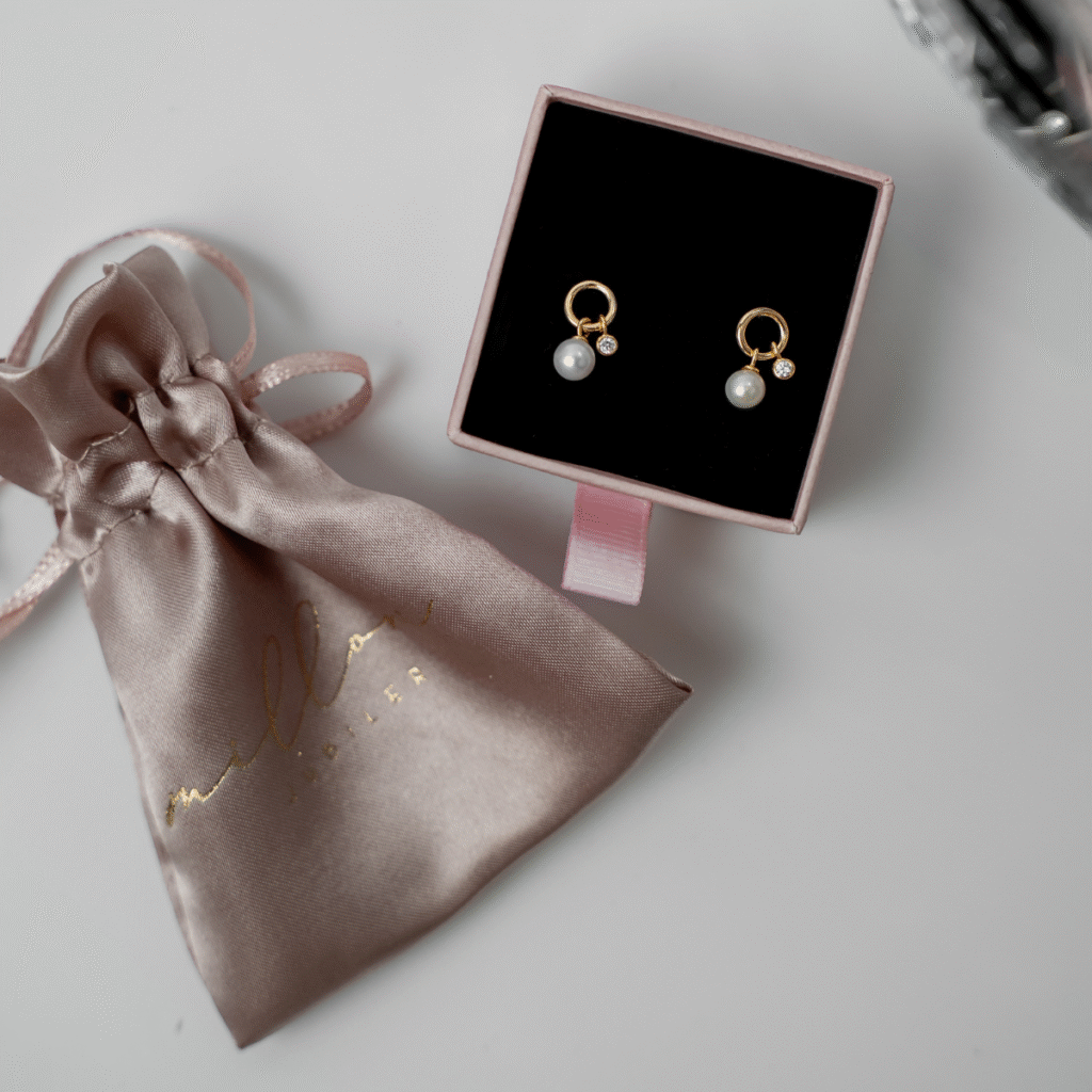 Kolczyki pozłacane wiszące z perłą i cyrkonią Veloria