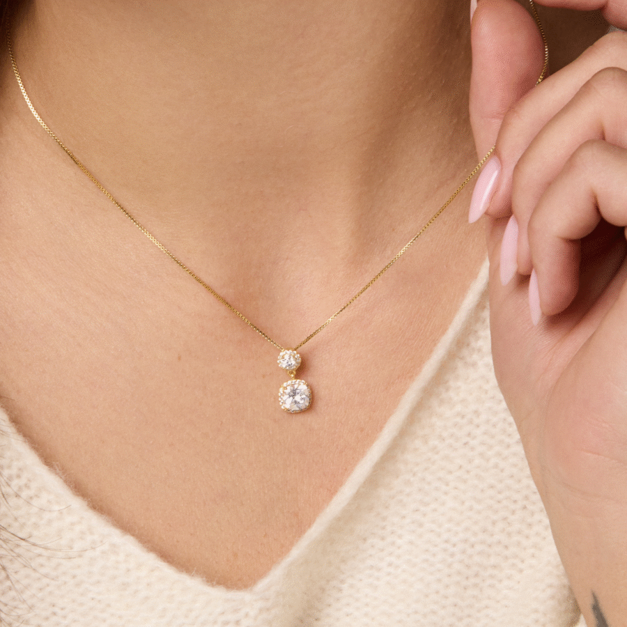 Naszyjnik pozłacany z zawieszką bogato zdobioną cyrkoniami Soleil