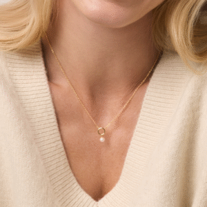 Naszyjnik pozłacany z zawieszką z perłą Veloria