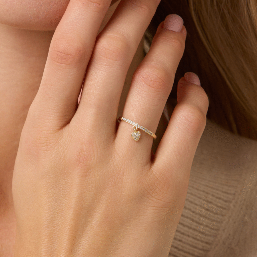 Pierścionek pozłacany niedomknięty z wiszącym serduszkiem z cyrkoniami Forever