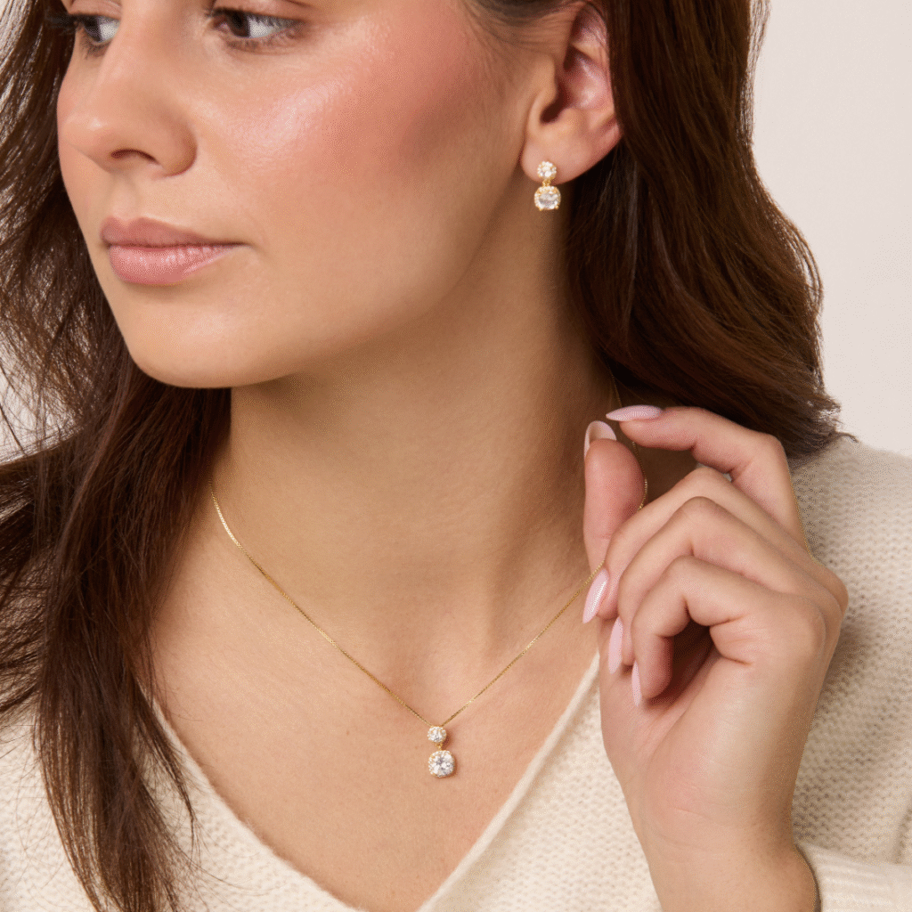 Kolczyki pozłacane na zatyczkę wiszące z cyrkoniami Soleil