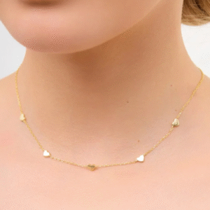 Naszyjnik pozłacany z serduszkami Lovely